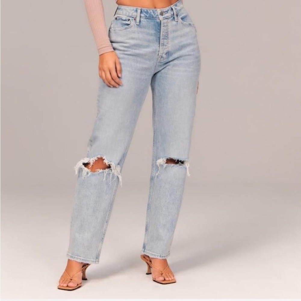 Abercrombie and Fitch the Dad high rise distressed jeans